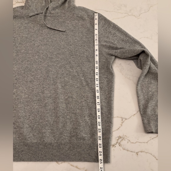 100% Cashmere J. Crew sweater hoodie - Picture 4 of 14